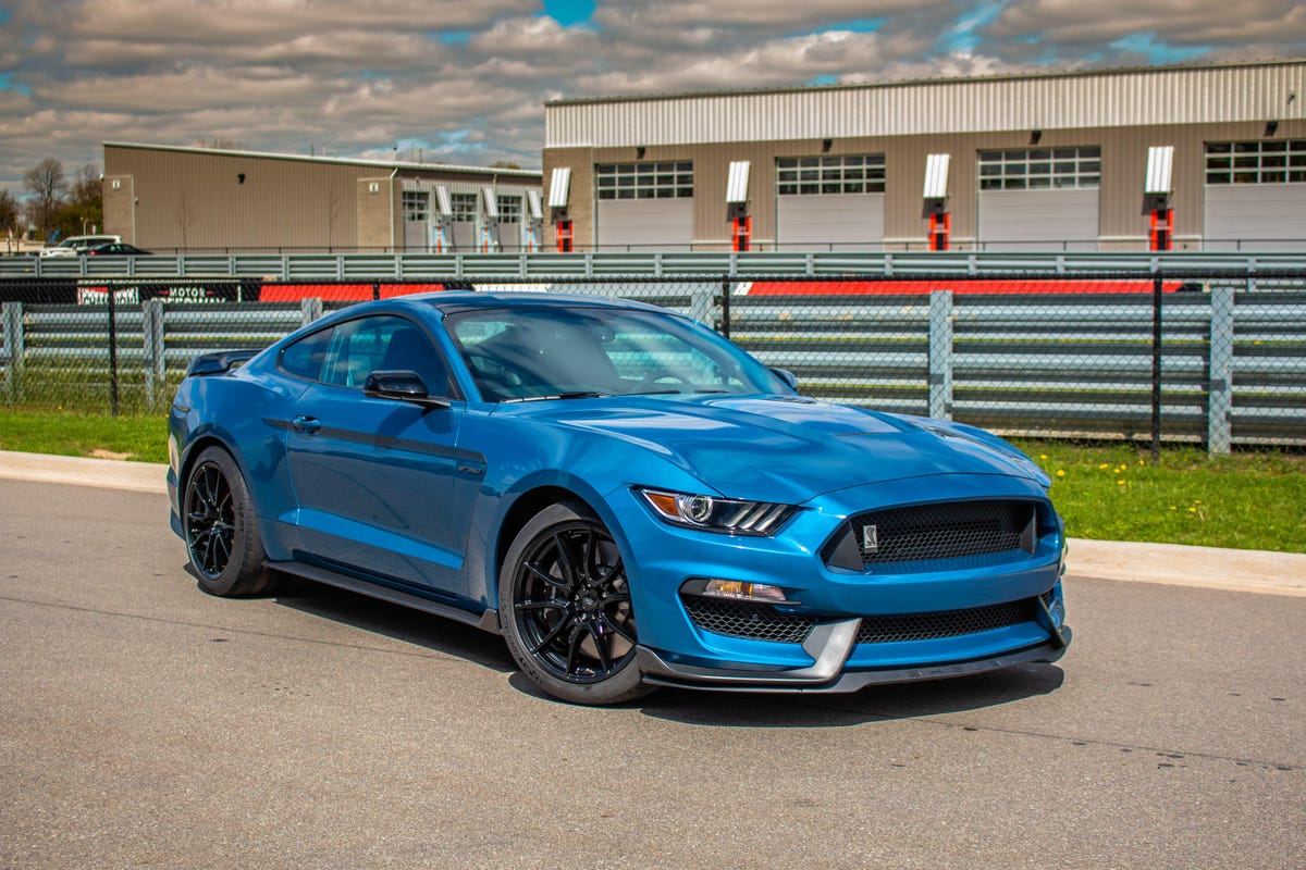 2019-ford-mustang-shelby-gt350-56