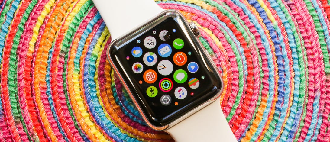Apple Watch tops wearable market as demand for basic trackers falls