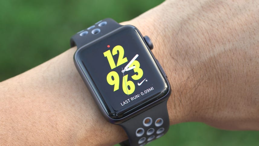 Onzorgvuldigheid knoop mini Apple Watch Series 2 Nike+ review: The Apple Watch for Nike addicts - CNET