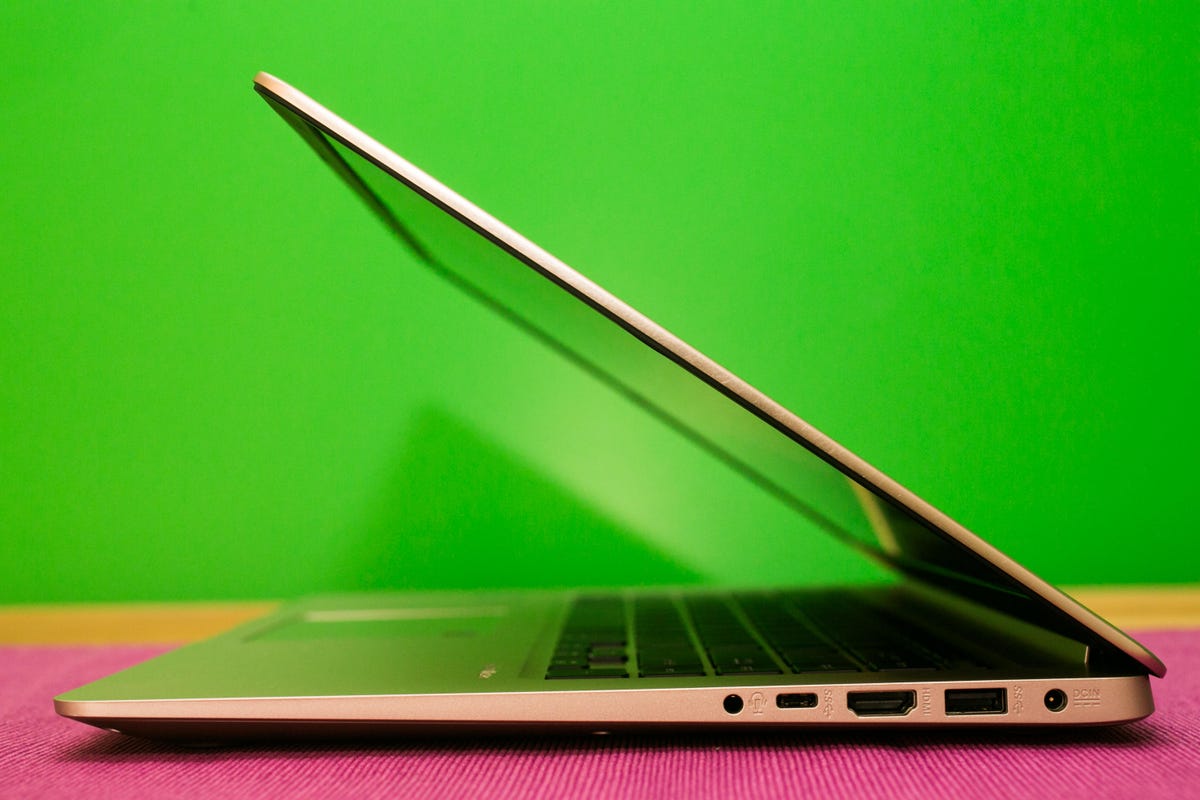 Asus VivoBook S15 laptop looks good, weighs less - CNET