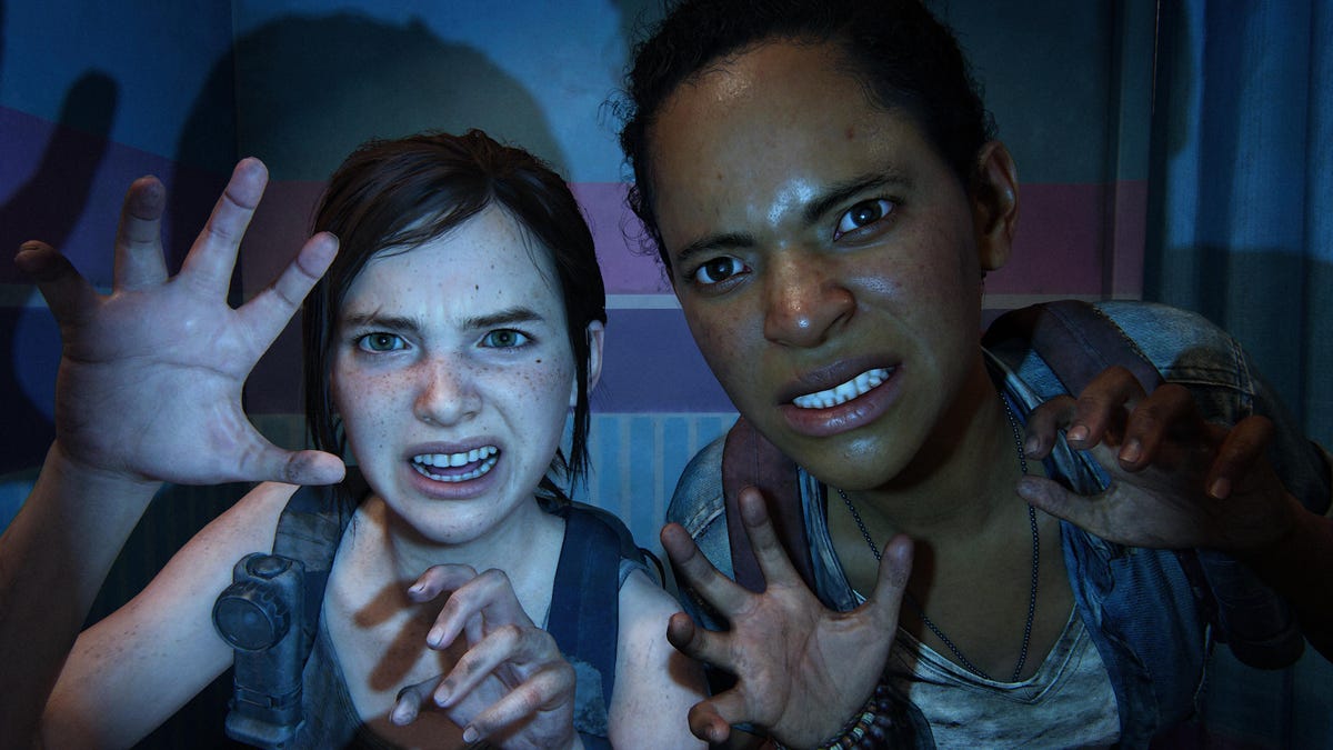 Ellie and Riley post in a photo booth in The Last of Us Part 1