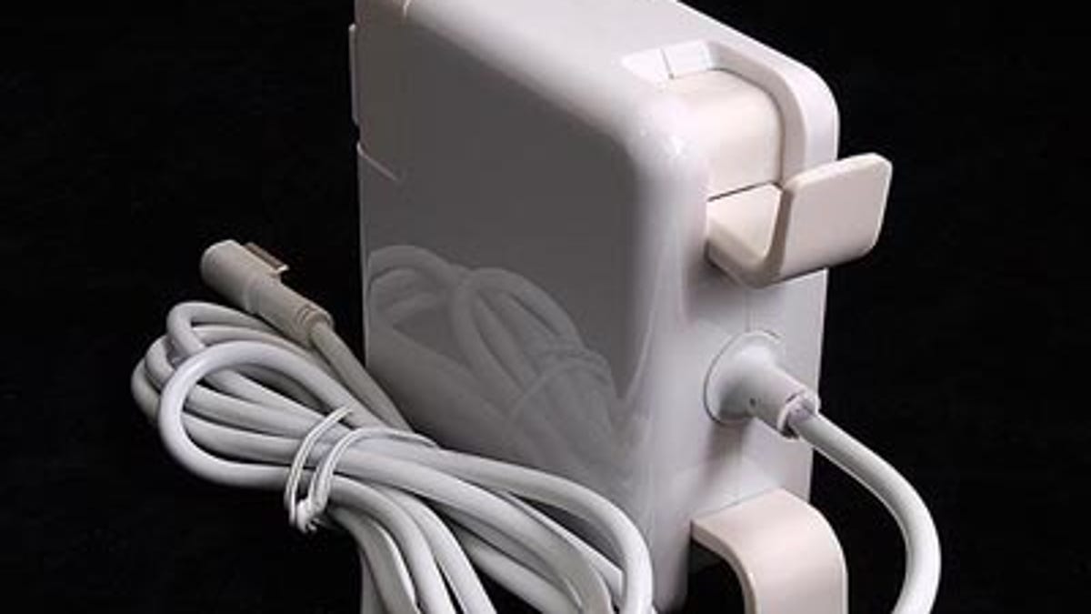 Usadapter.com is selling this power adapter labeled for use with Apple's laptops, but Apple has sued the site claiming patent infringement.