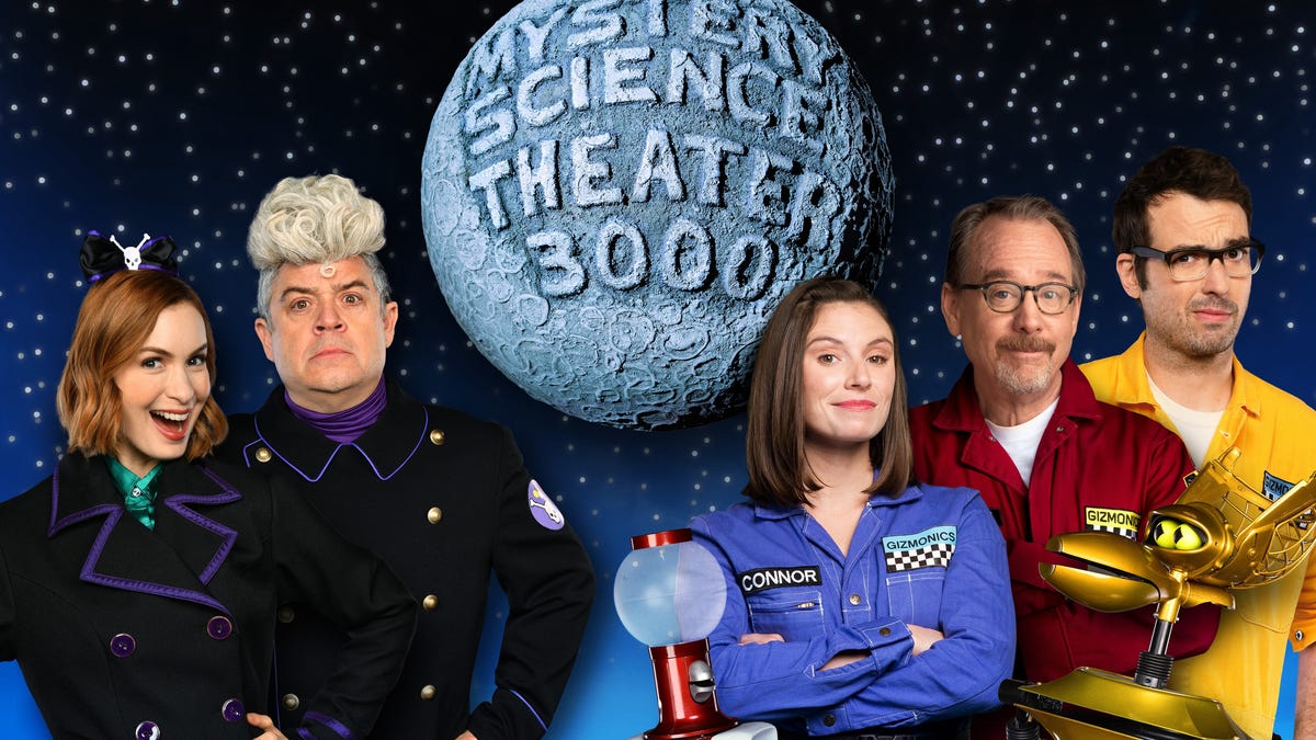 The cast of Mystery Science Theater 3000: Felicia Day, Patton Oswalt, Emily Marsh, Joel Hodgson and Jonah Ray
