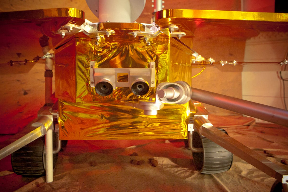 mars-rover-replica-9.jpg