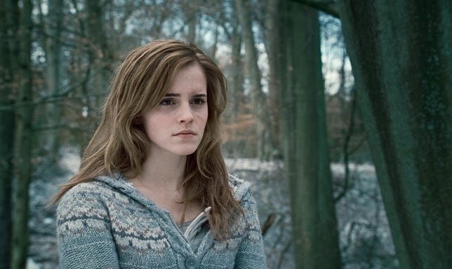 emmawatson-harry-potter-and-the-deathly-hallows-pt-1.jpg