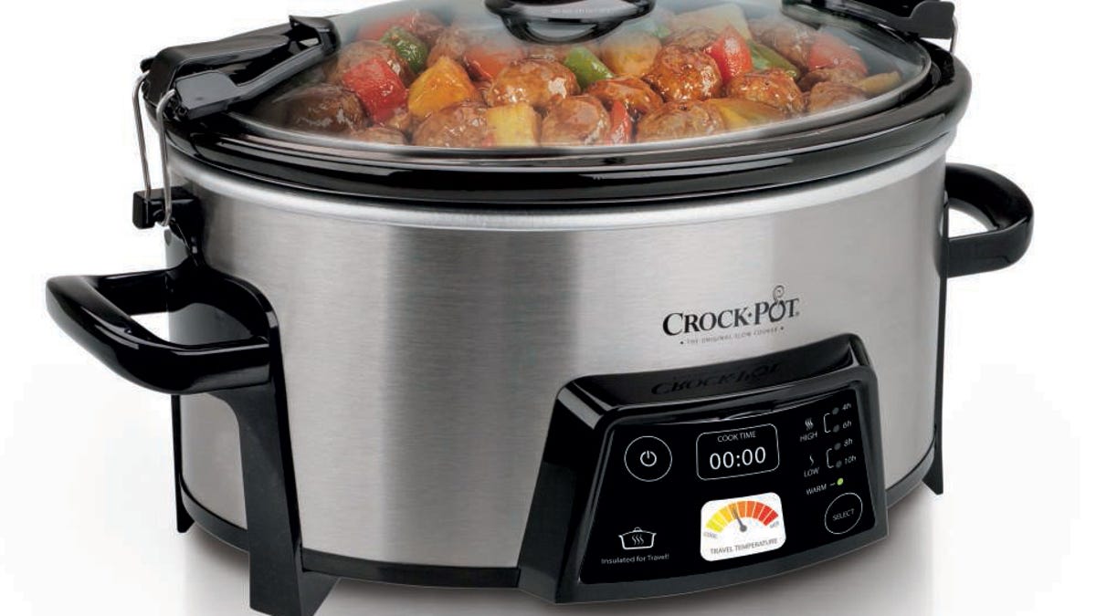 The slow cooker retains heat longer than other models, making it ideal to use whether a power outlet is available or not.