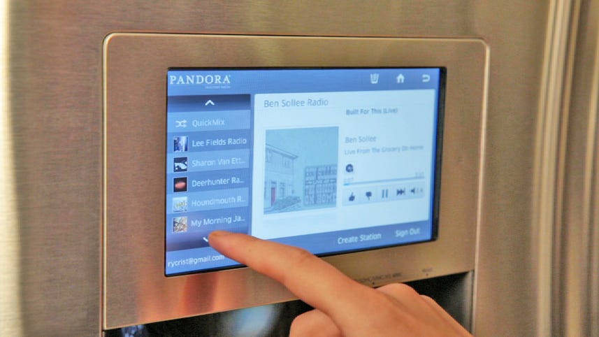 Samsung's new smart fridge mirrors your smart phone