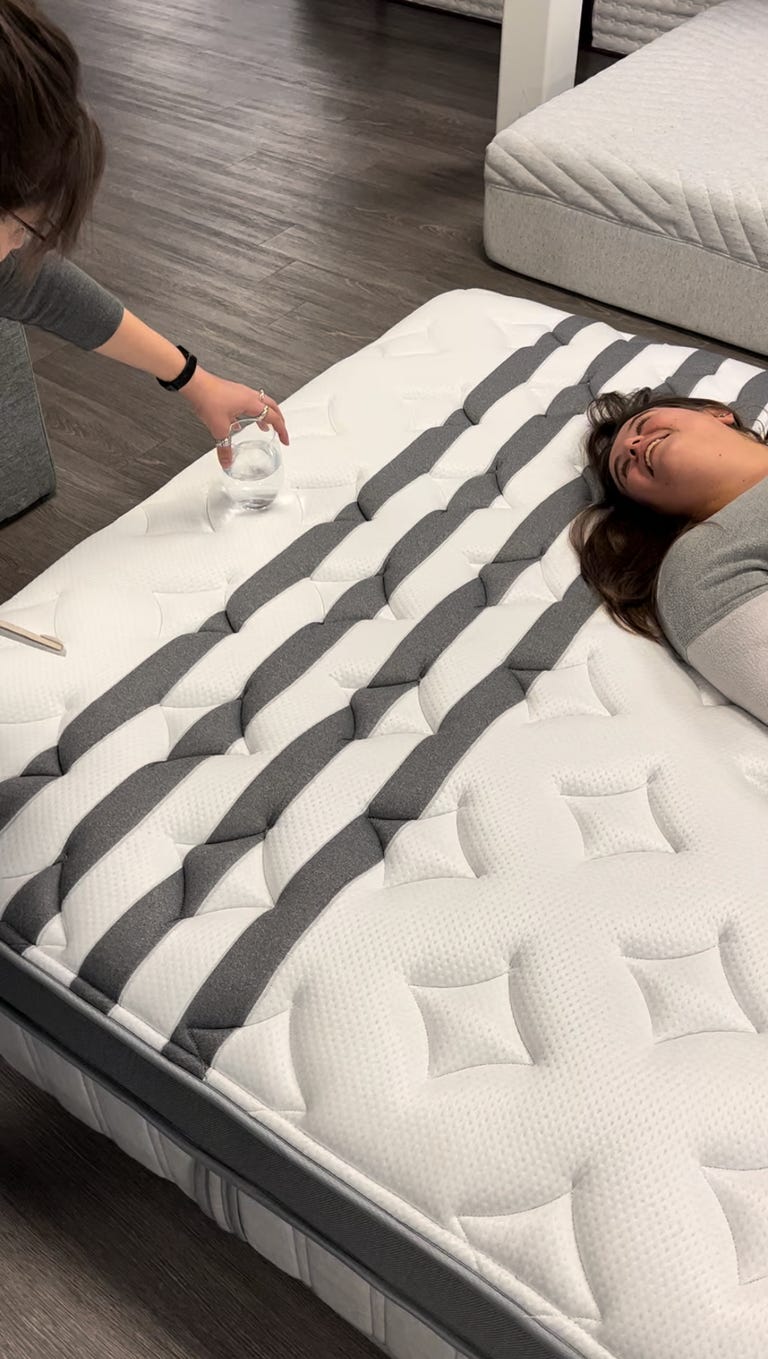 Testing motion isolation of a mattress
