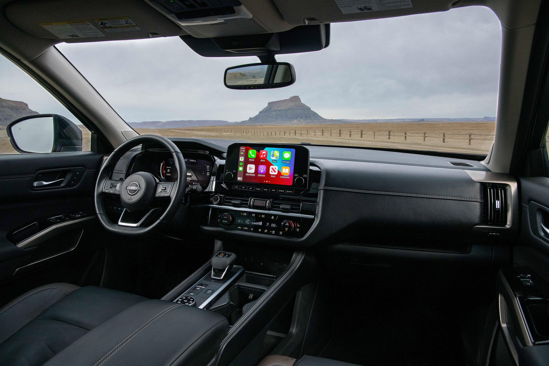 2022 Nissan Pathfinder - interior