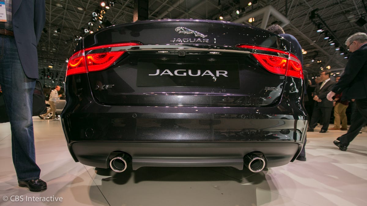 2016-jaguar-xf-08.jpg