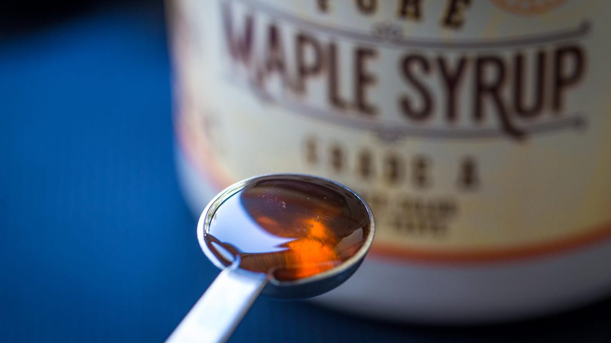 sugar-maple-syrup-9706