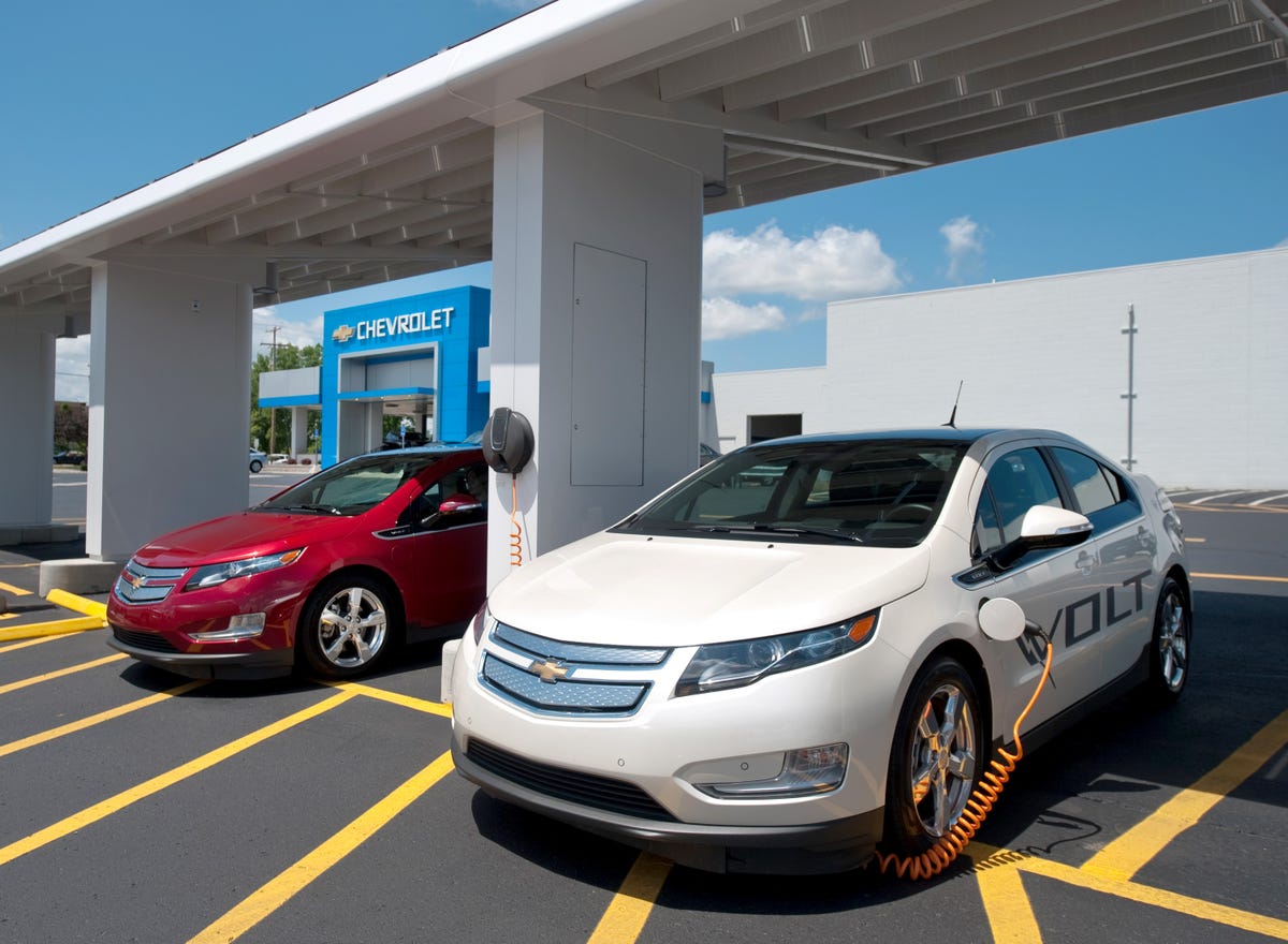 Two dozen GM dealerships have signed up to install solar canopies to supplement their electricity use.