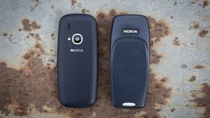 old-nokia-3310-meets-new-3310-3.jpg