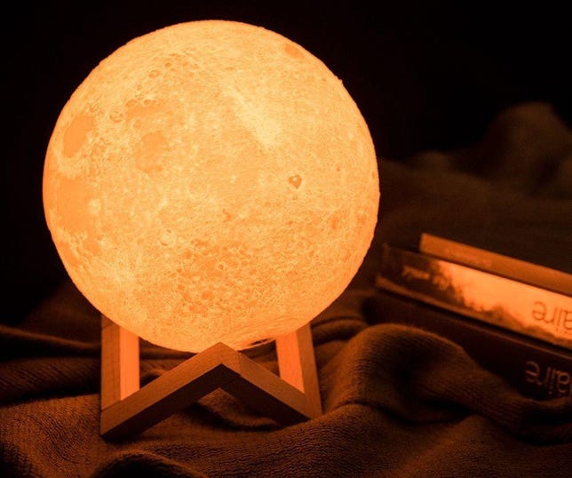 loftek-3d-moon-lamp