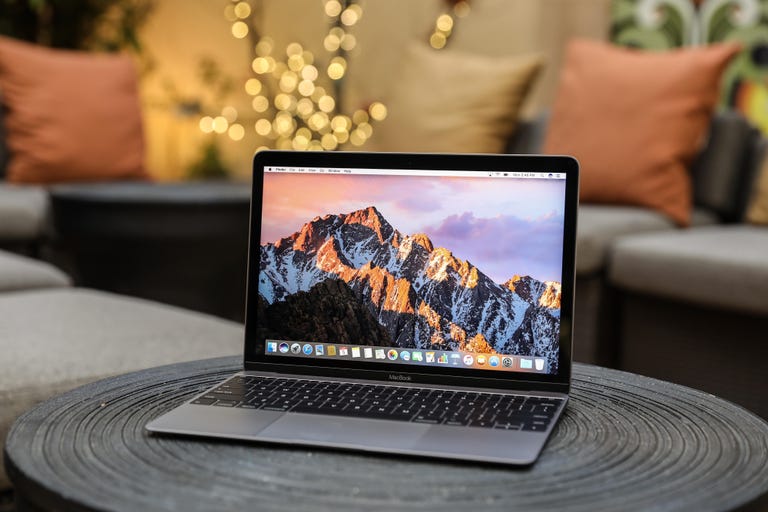 almacenamiento romano Sarabo árabe MacBook review: Apple's 12-inch mini laptop gets it right - CNET
