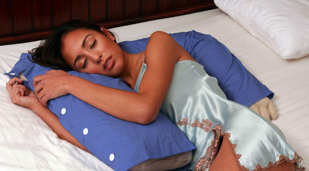 cnet-embarrassing-boyfriend-pillow