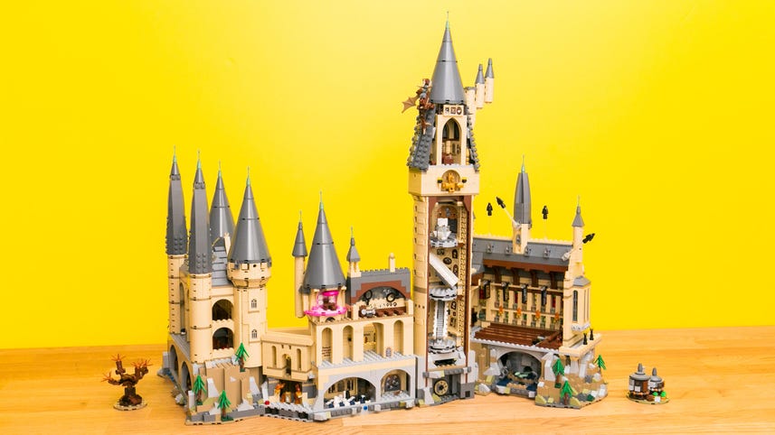 Lego's giant Hogwarts brings Harry Potter's school to life