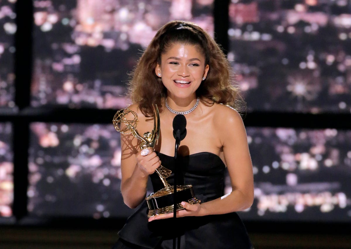 Zendaya accepts the Outstanding Lead Actress in a Drama Series award for 