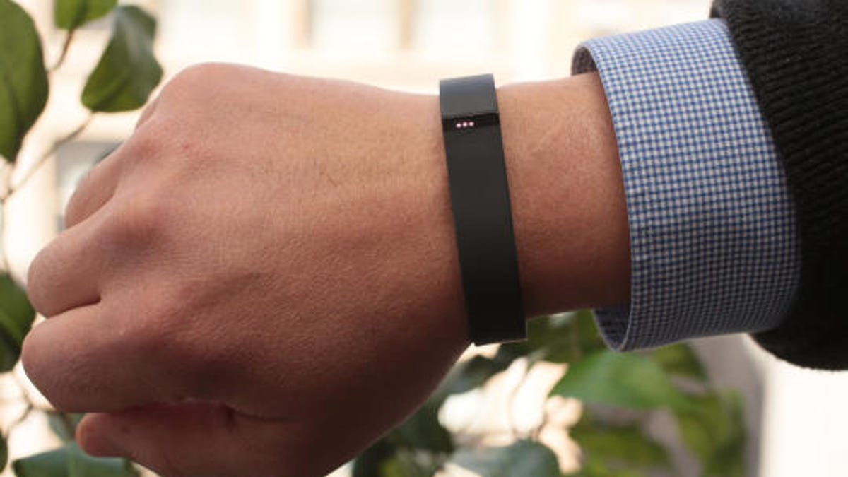 Fitbit Flex review: most versatile, feature-packed tracker - CNET