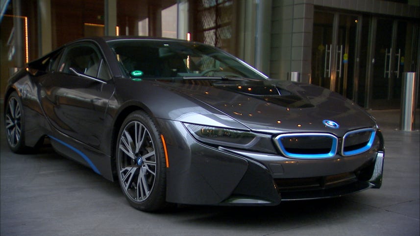 Lacking mirrors, BMW i8 gives clear rear views