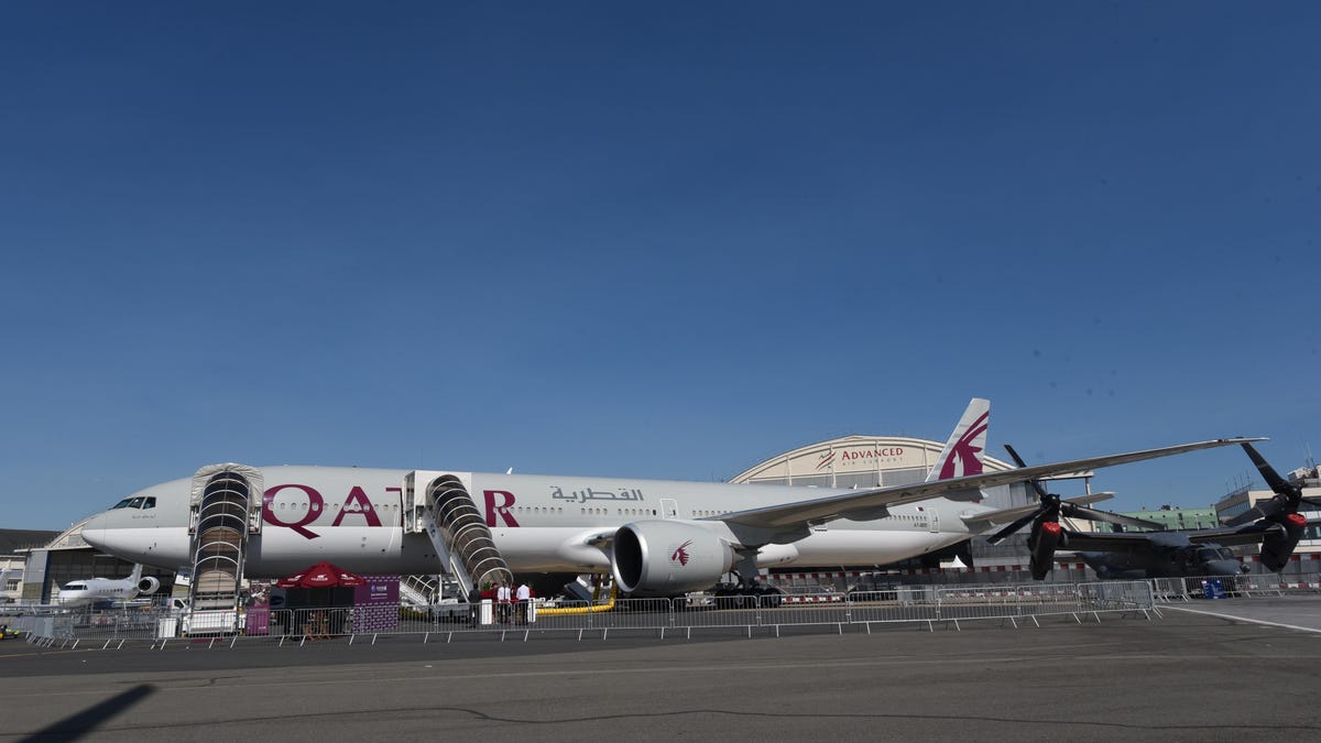 qatar-777-pas