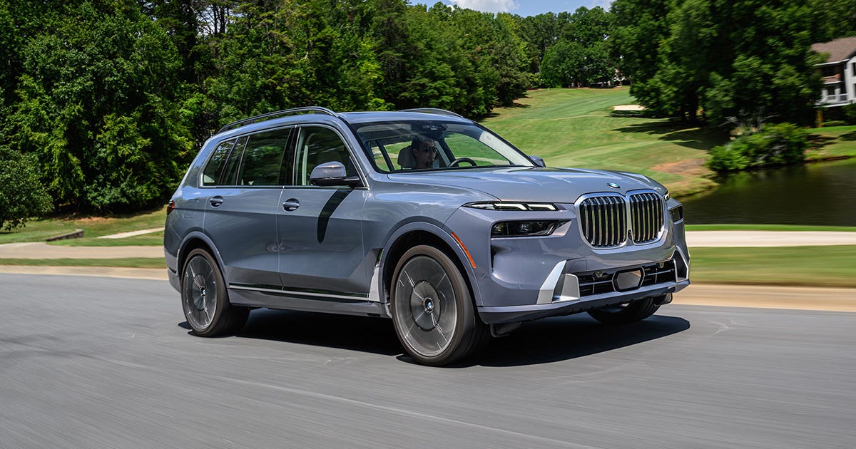 the-2023-bmw-x7-s-funny-face-doesn-t-mask-its-inner-beauty