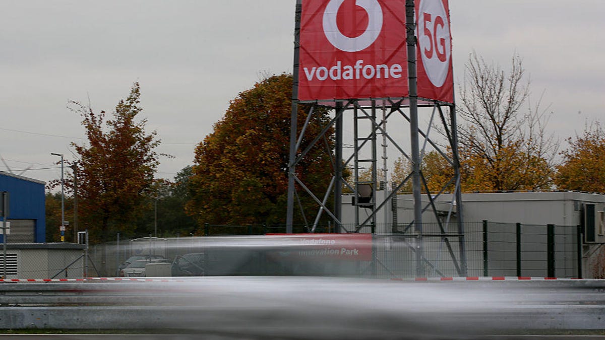 Vodafone puts first 5G mobile station into operation