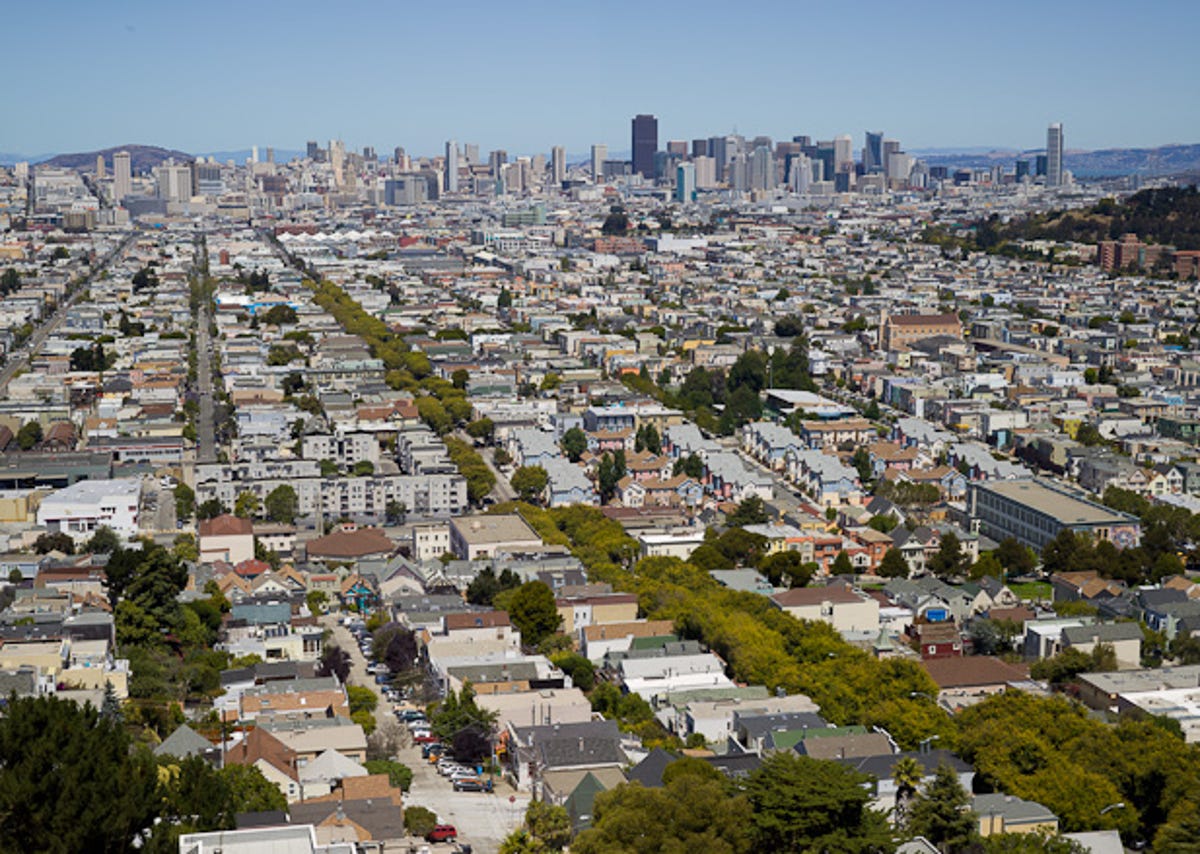 This slightly cropped view of San Francisco taken with a P65+ sensor measures 8,976 by 6,378 pixels--57.2 of the possible 60.4 megapixels the Phase One sensor can capture.
