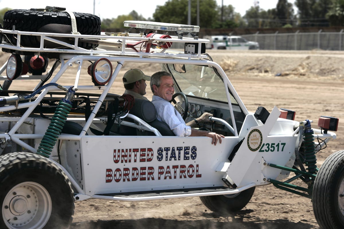 USA - Politics - President Bush Rides in Border Patrol Dune Buggy