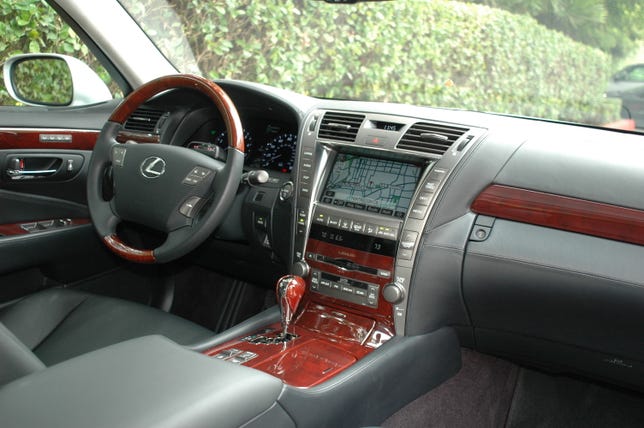 The interior of the LS 600h L uses luxurious materials.