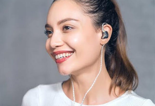 FiiO’s new earbud looks and sounds more expensive than it is