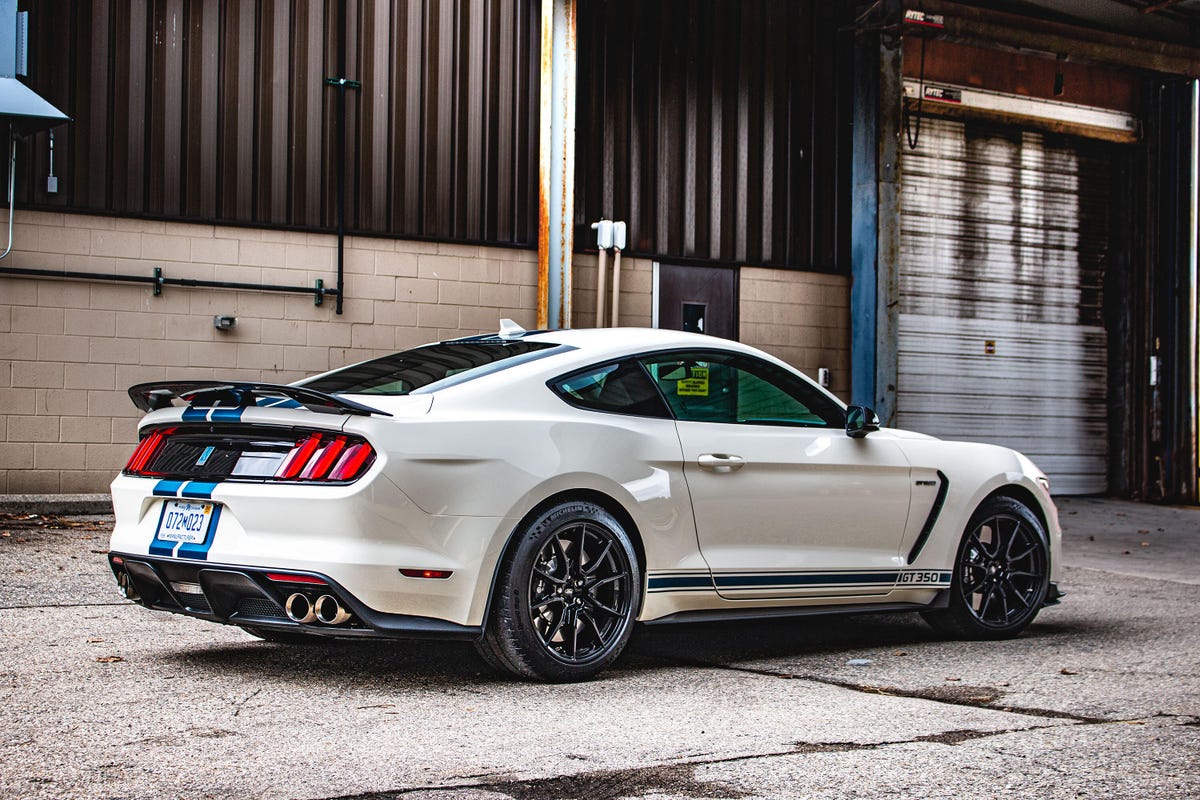 2020-ford-mustang-shelby-gt350-heritage-edition-53