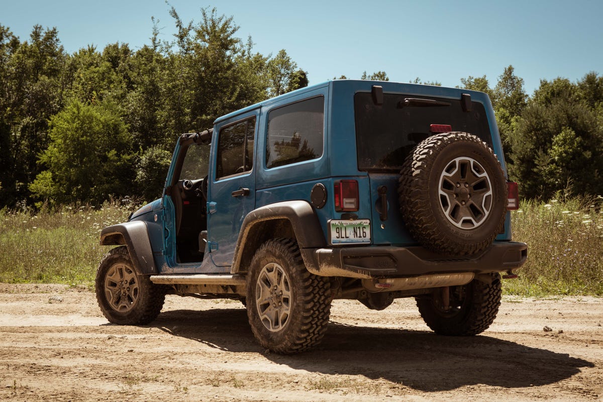 2016-jeep-rubicon-unlimited-41.jpg