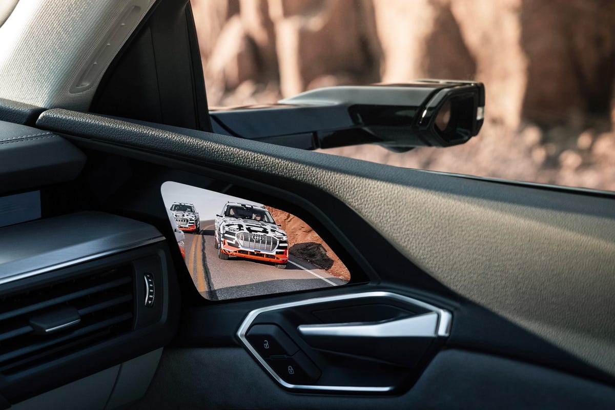 Audi virtual side mirrors