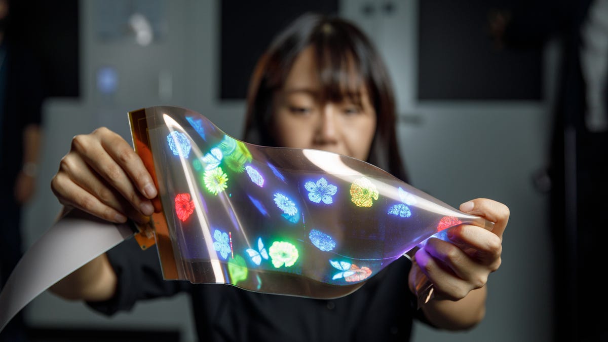 LG Display's stretchable screen technology