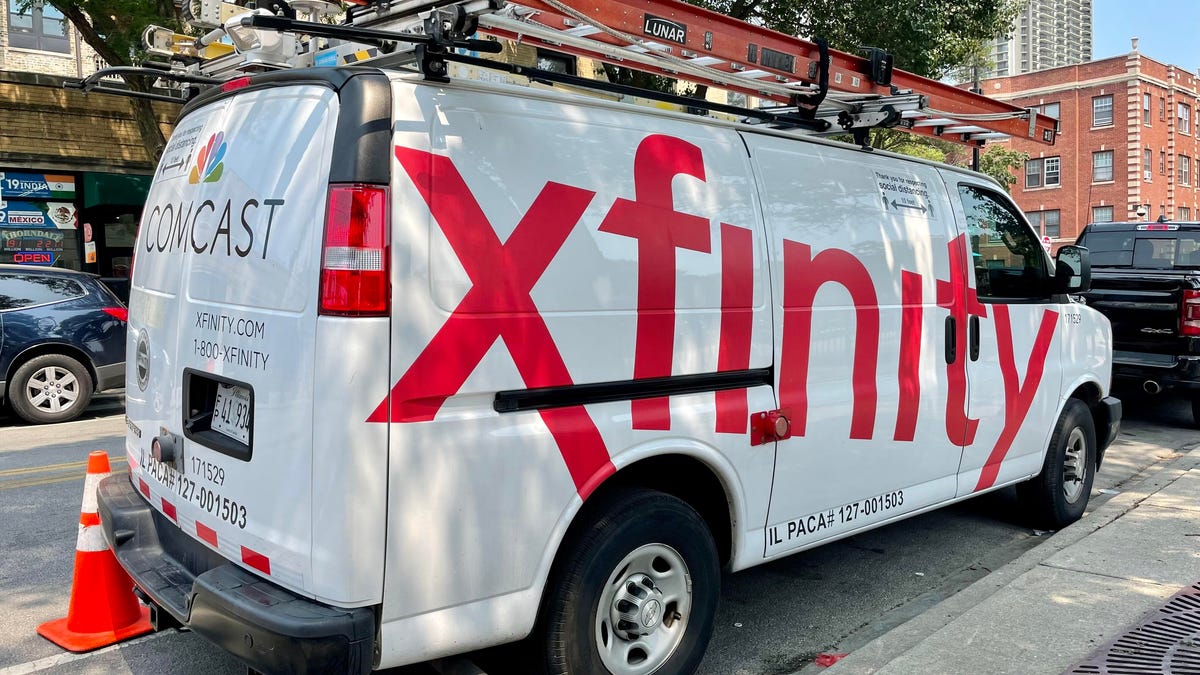 comcast-xfinity-isp-home-internet-van