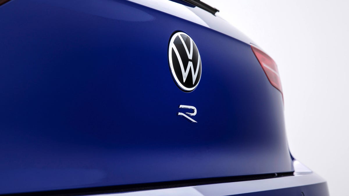 Volkswagen Golf R teaser - rear hatch emblem