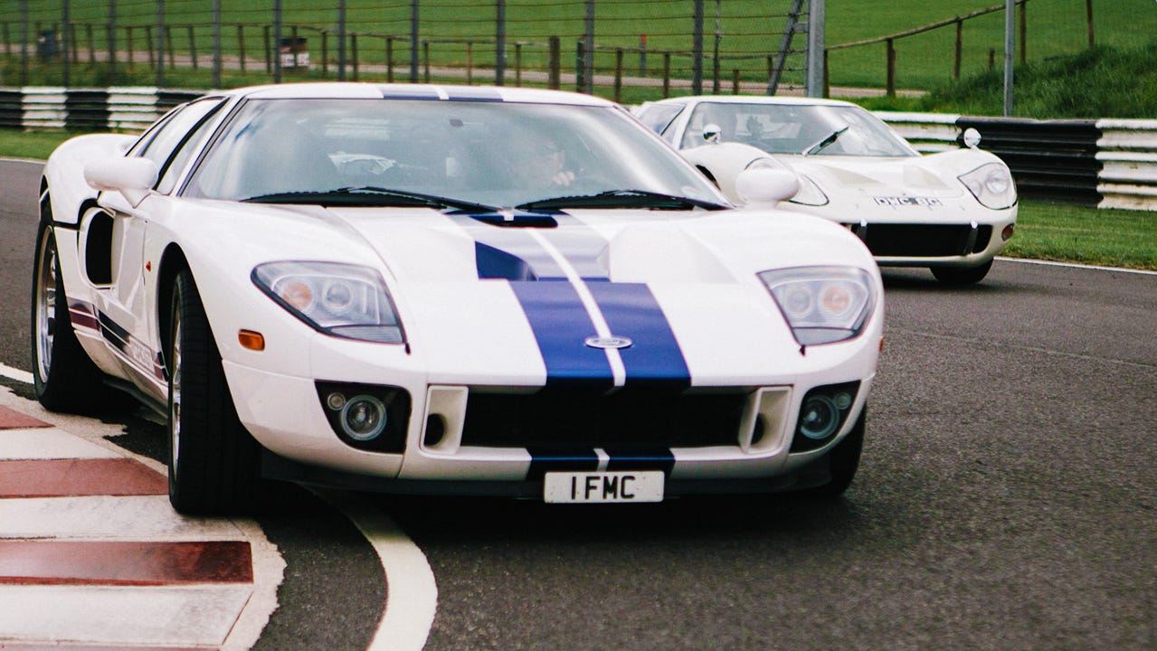 Ford GT40, Ford GT70 and Ford GT: Fifty years of a legendary name - Video -  CNET