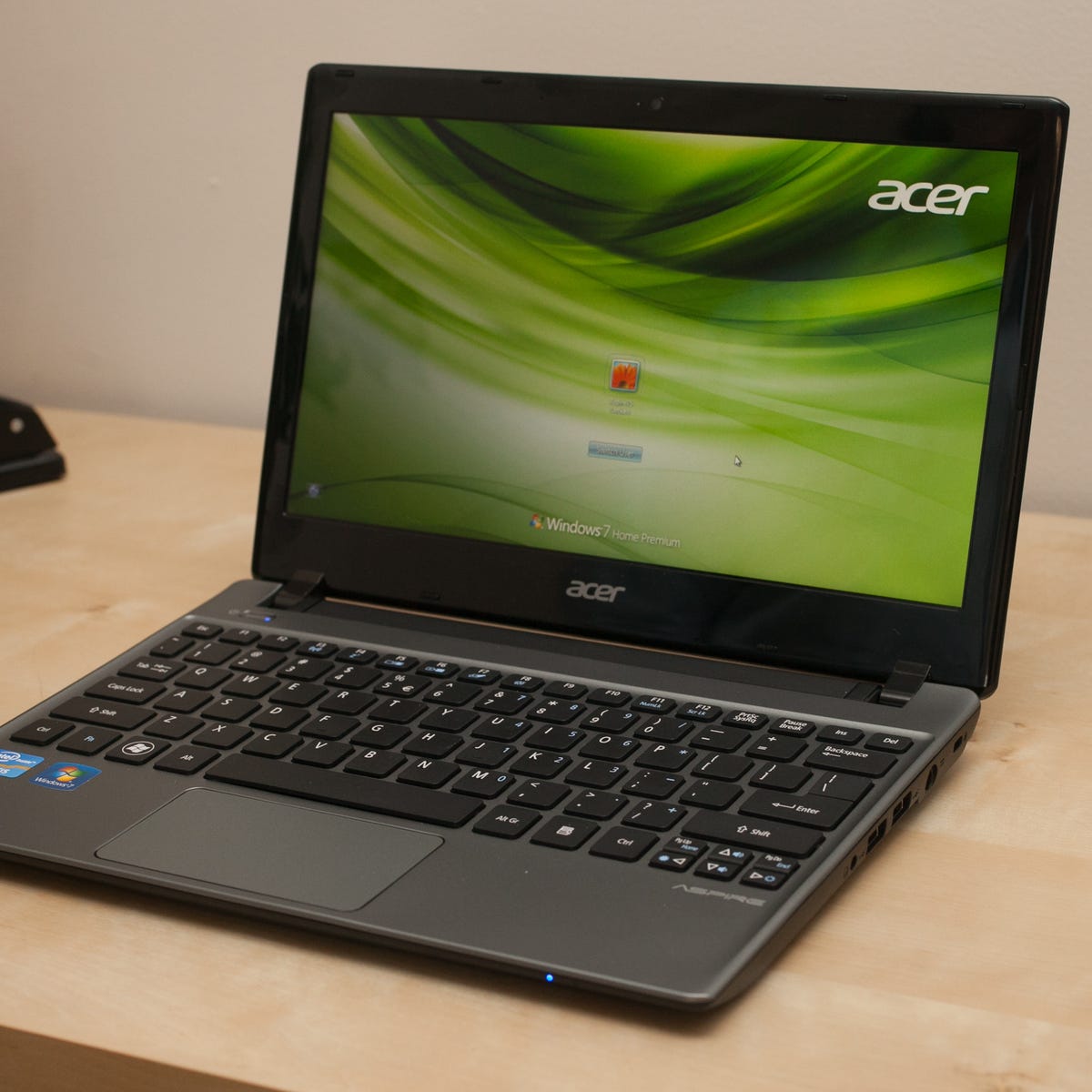 Tjen At hoppe underkjole Acer V5-171 review