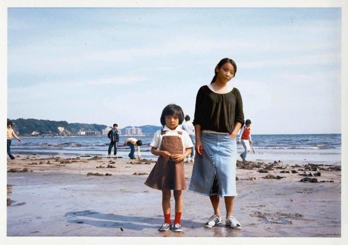 Taking a stroll on the beach in Kamakura, Japan with her childhood self from 1976, artist Chino Otsuka uses her digital photography skills to time travel without a TARDIS.