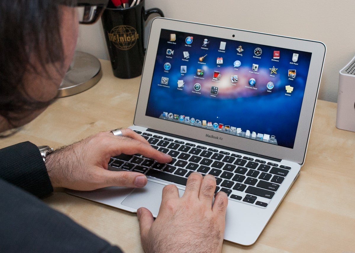 PC/タブレット ノートPC Apple MacBook Air (11-inch review: Apple MacBook Air (11-inch - CNET