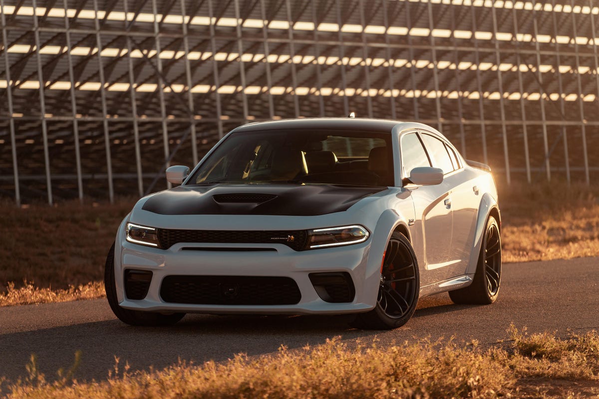 2020-dodge-charger-scat-pack-widebody-56