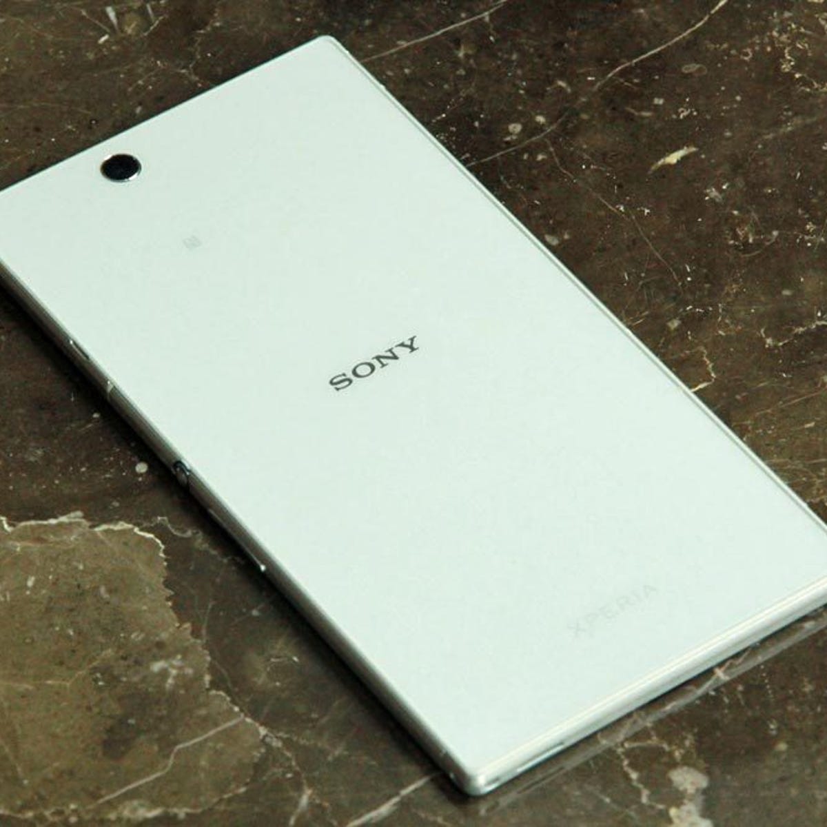 Sony Xperia Z Ultra review: Z Ultra: one phablet to rule them all (hands-on) - CNET