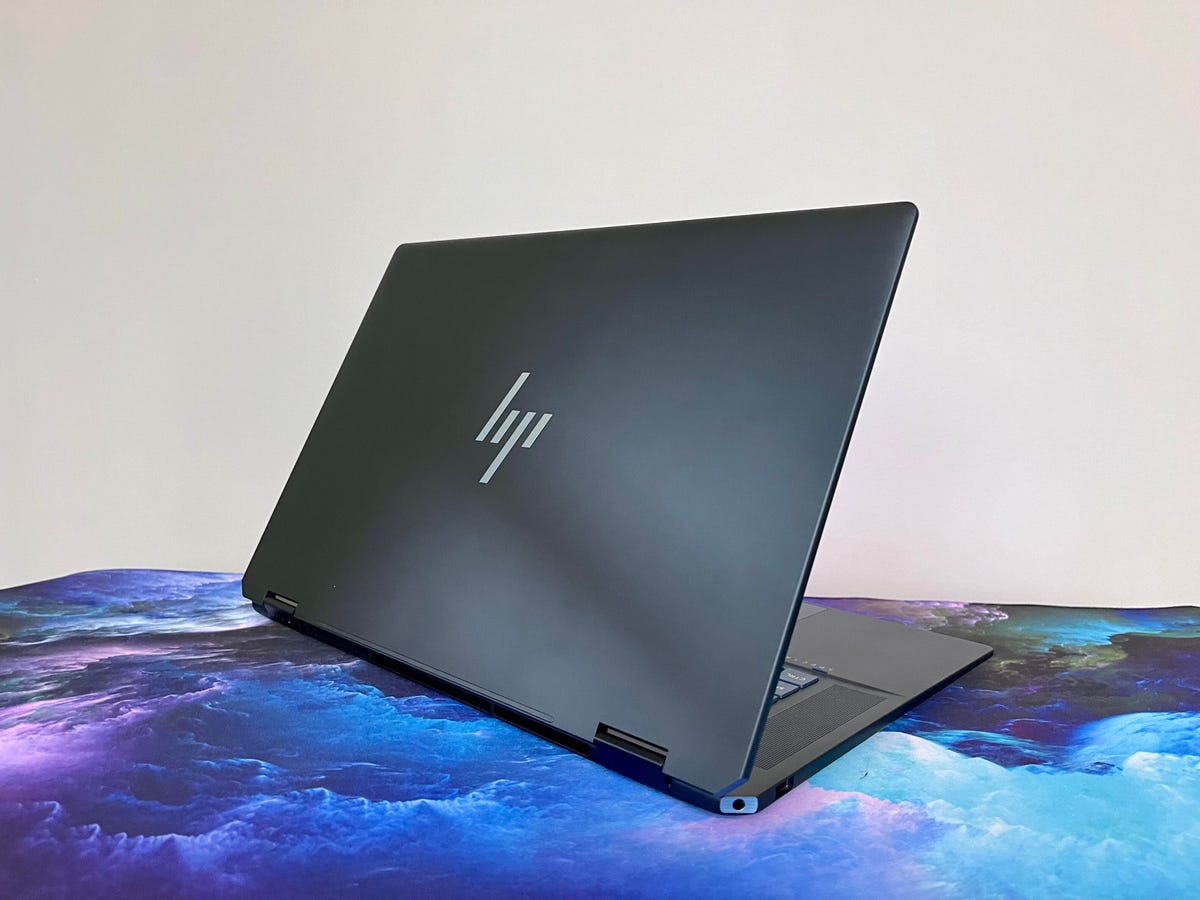 Matte black top cover of the HP Spectre x360 16