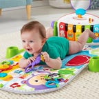  Fisher-Price Baby Playmat Deluxe Kick & Play Piano Gym
