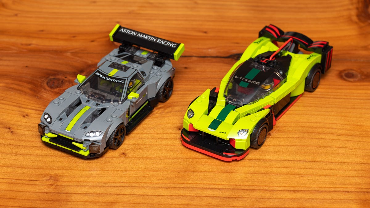 Lego versions of the Aston Martin Valkyrie AMR Pro and Aston Martin Vantage cars