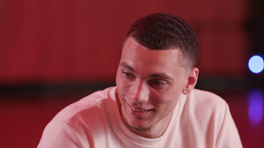 Zach LaVine: iPhone or Android?