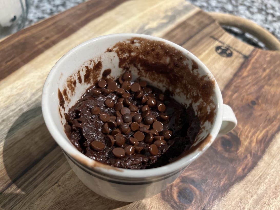 Coffee mug cake with chocolate chips