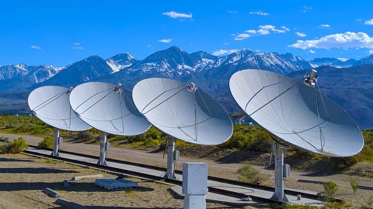 owens-valley-array-10v1-nw-max-1400x800