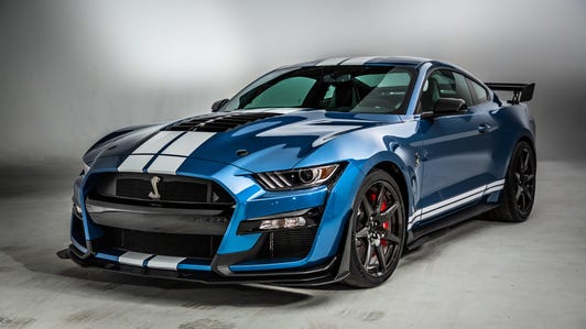 2020-ford-shelby-mustang-gt500-1
